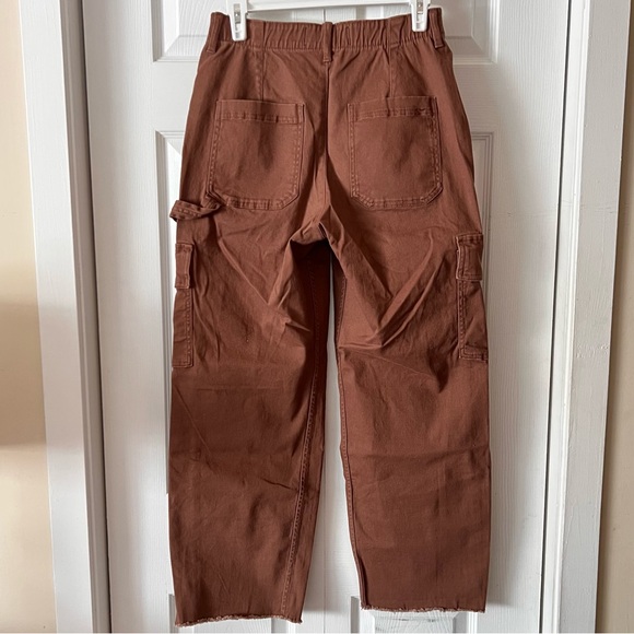 Hollister Cargo Pants - Picture 2 of 4